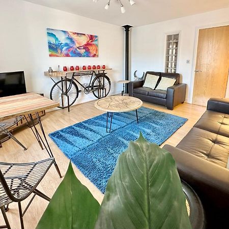 יורק Riverside Apartment At Woodsmill Quay מראה חיצוני תמונה