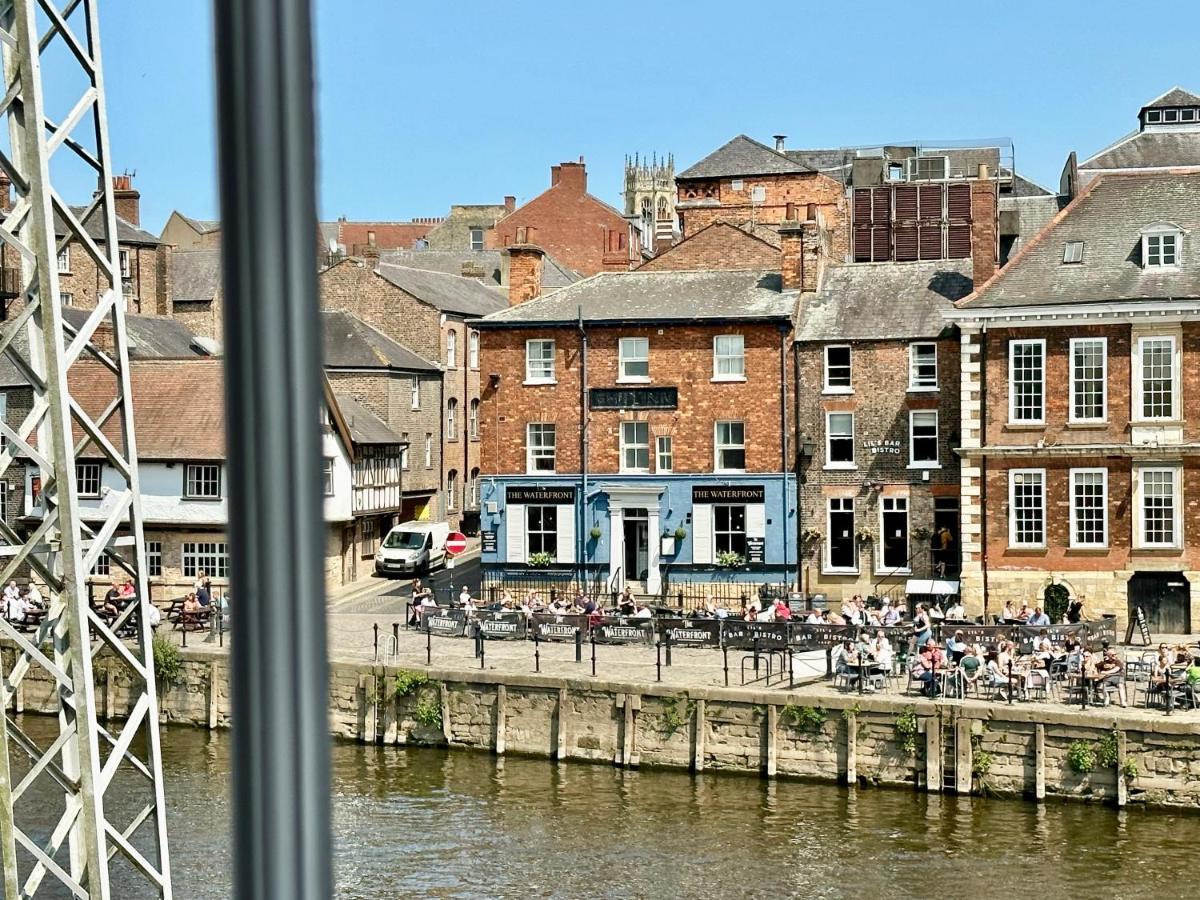 יורק Riverside Apartment At Woodsmill Quay מראה חיצוני תמונה